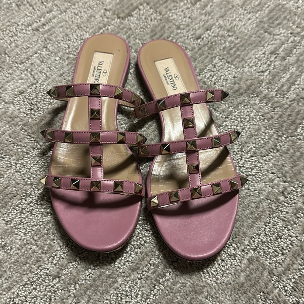 Rockstud flat slide sandal